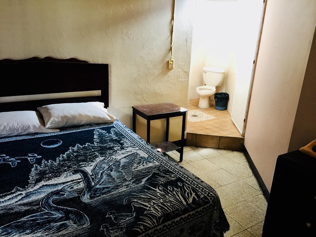 Hotel Emil Tequila Kültér fotó